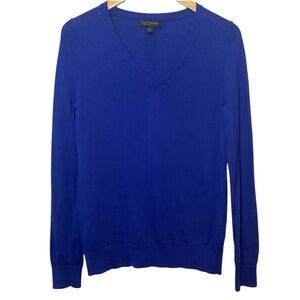 Banana Republic Womens V-Neck Sweater Medium 100% Merino Wool Blue Pullover